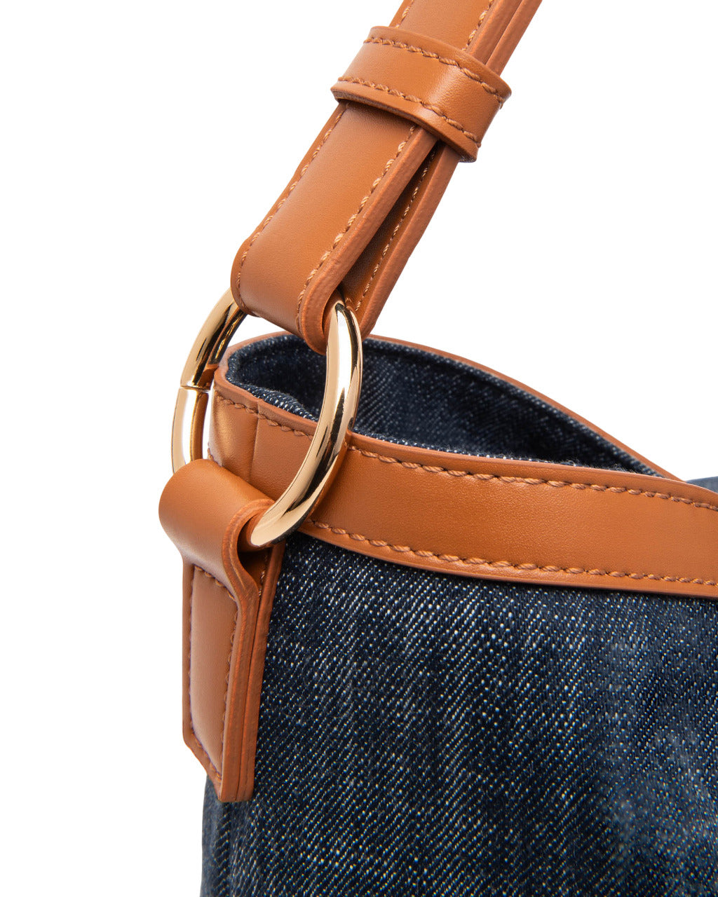 E543906D-Blu