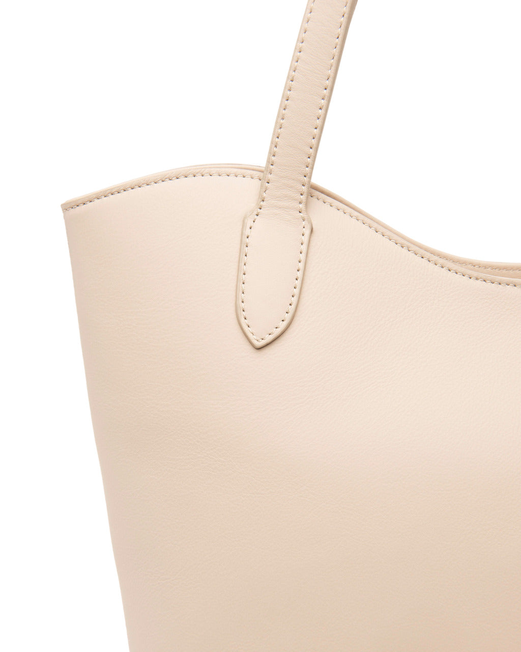 E543915D-Beige