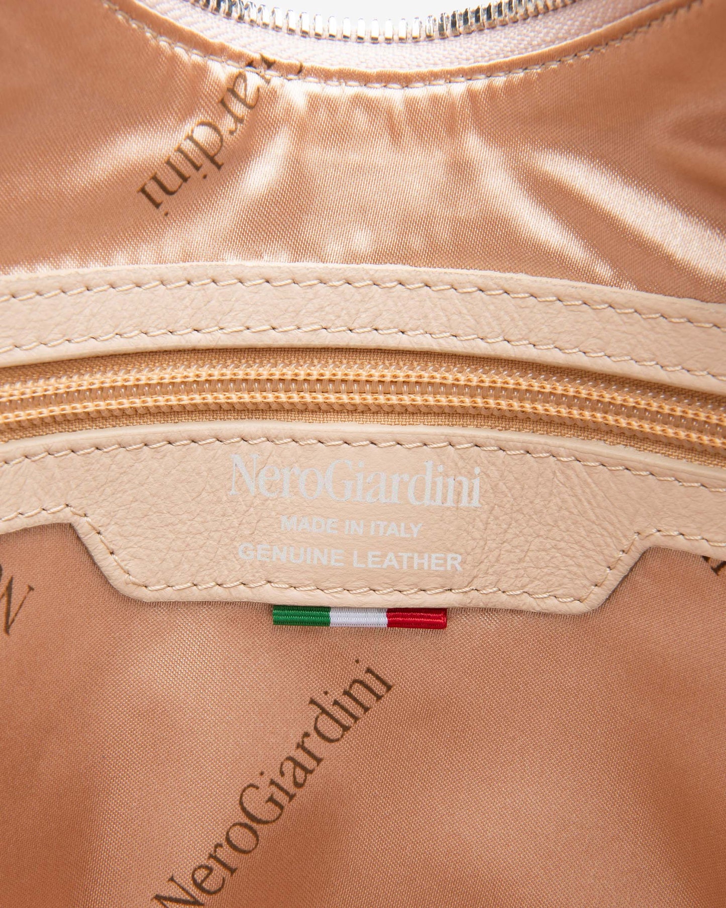 E543916D-Beige