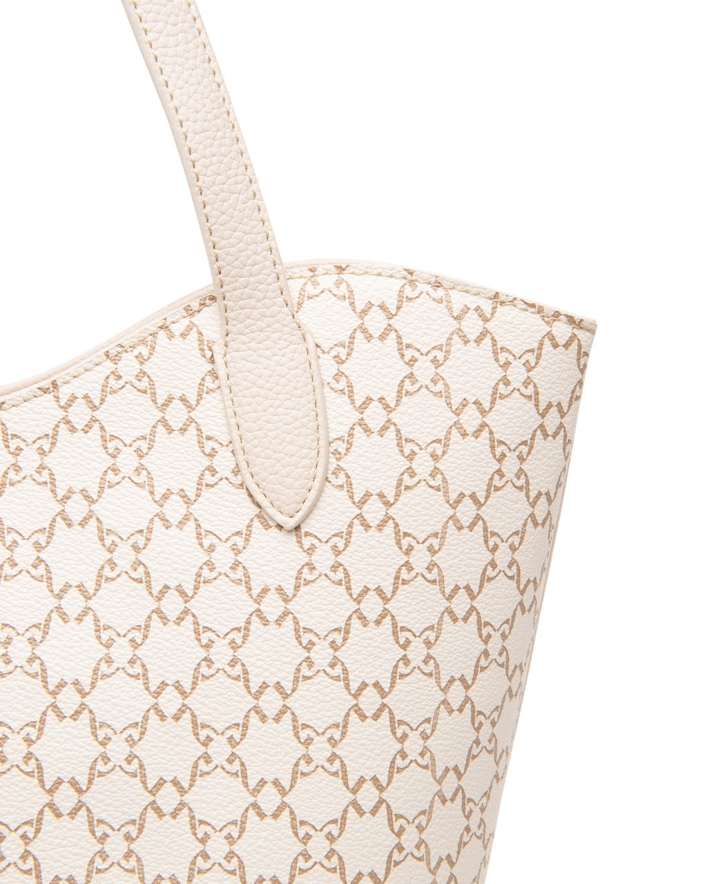 E543930D-Beige